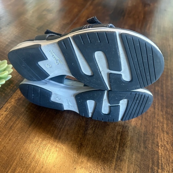 Dansko | “Angie” Adjustable Strap Sandal - Picture 6 of 9